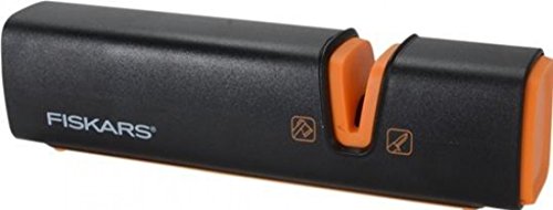 Fiskars Xsharp™ Axe & Knife Sharpener
