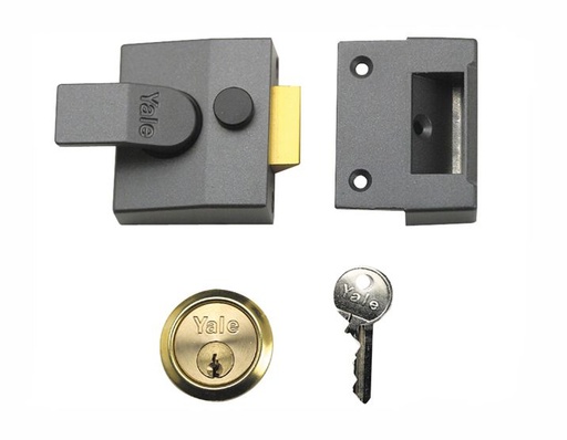 Yale Chrome 40mm Left & Right-handed Deadlock Night latch