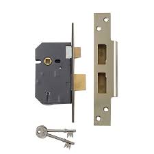 Yale 76mm Chrome effect 5 Lever Mortice Sashlock