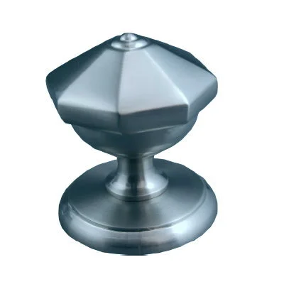 Centre Door Know Polished Chrome 70mm